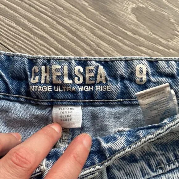 Vintage High Rise Denim Shorts - Picture 2 of 6